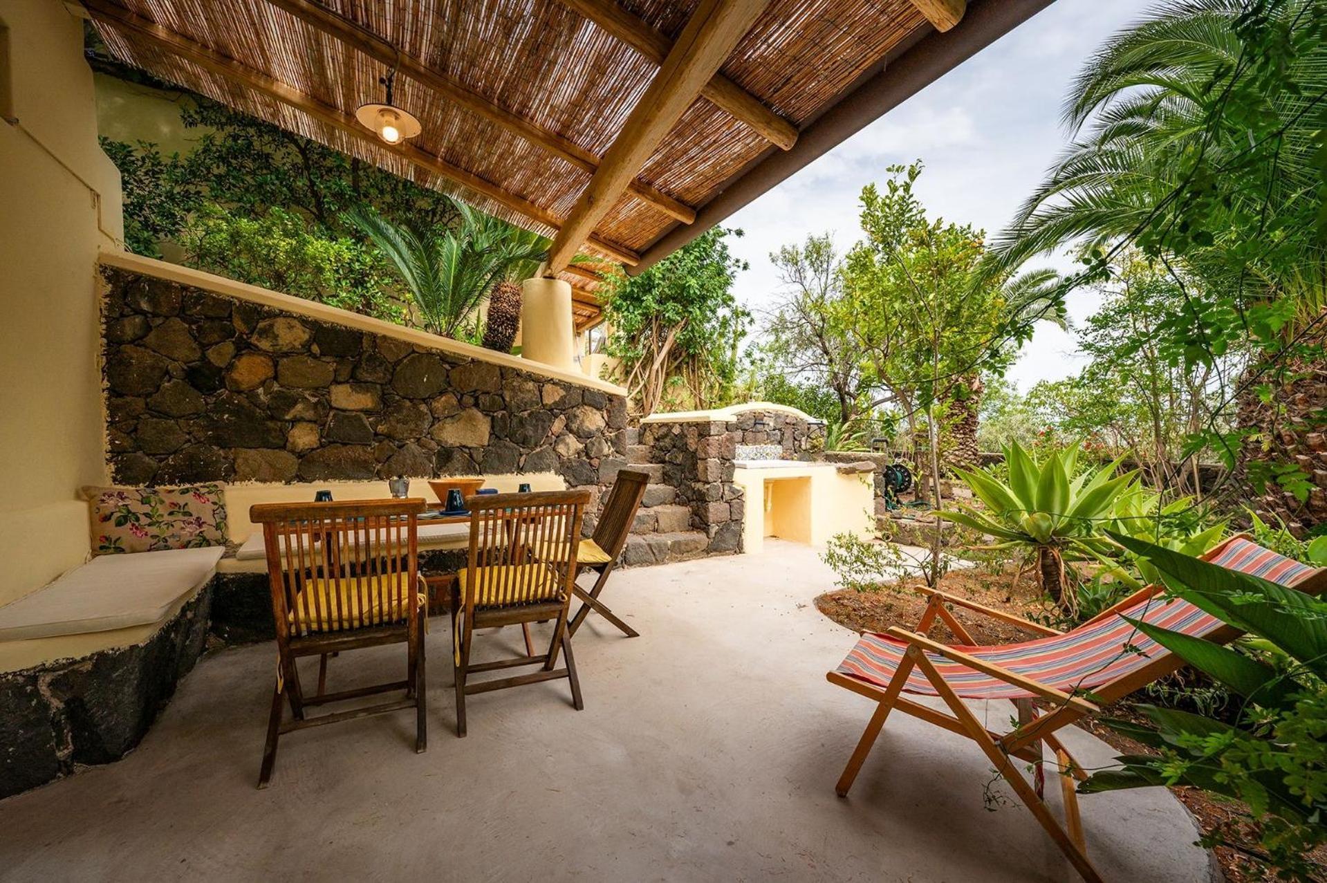 Вилла Casa Scirocco Lipari Экстерьер фото